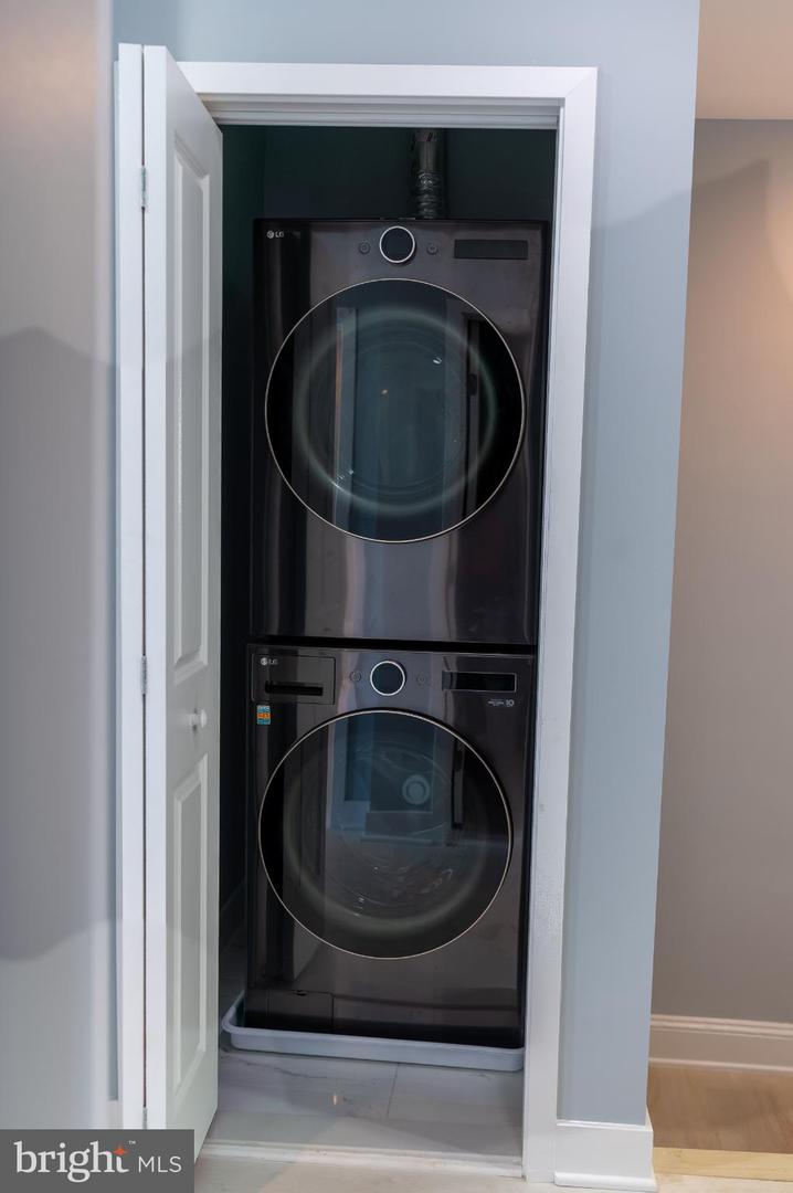 706 NW LONGFELLOW ST NW, WASHINGTON, District Of Columbia 20011, 4 Bedrooms Bedrooms, 8 Rooms Rooms,3 BathroomsBathrooms,Residential,For sale,706 NW LONGFELLOW ST NW,DCDC2240180 MLS # DCDC2240180