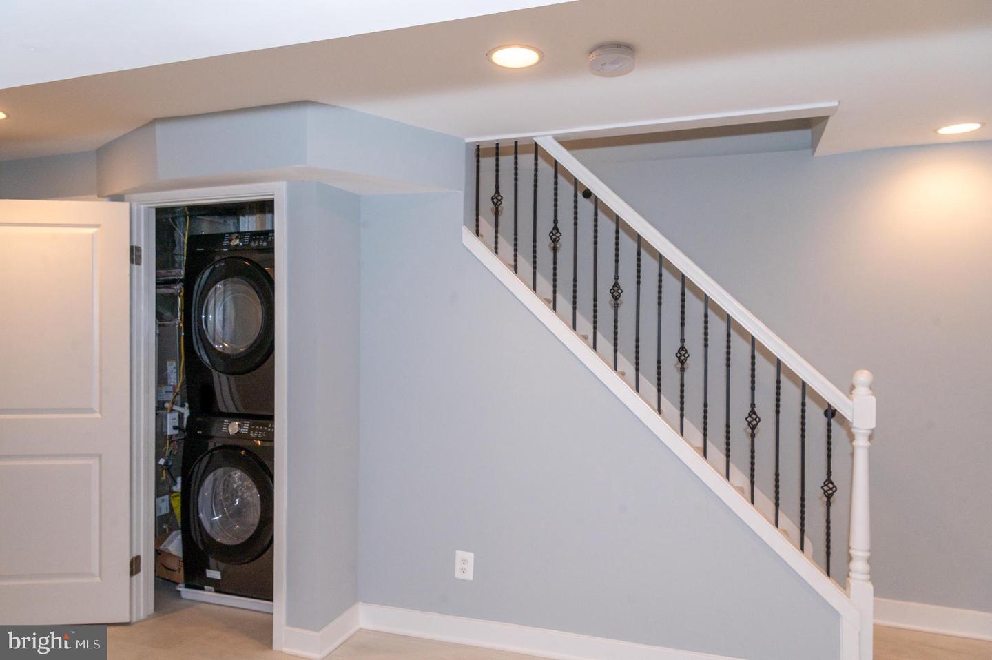 706 NW LONGFELLOW ST NW, WASHINGTON, District Of Columbia 20011, 4 Bedrooms Bedrooms, 8 Rooms Rooms,3 BathroomsBathrooms,Residential,For sale,706 NW LONGFELLOW ST NW,DCDC2240180 MLS # DCDC2240180