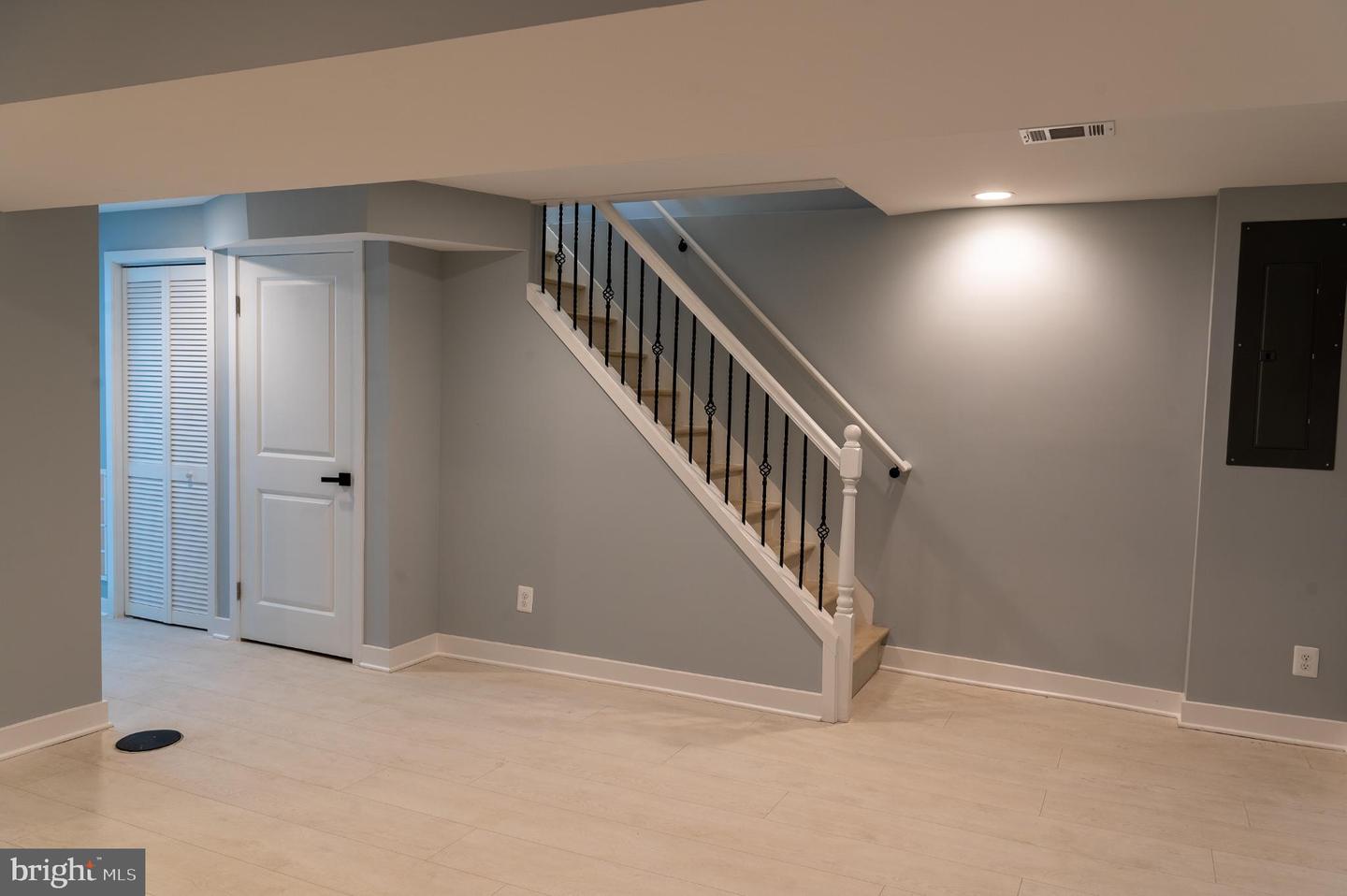 706 NW LONGFELLOW ST NW, WASHINGTON, District Of Columbia 20011, 4 Bedrooms Bedrooms, 8 Rooms Rooms,3 BathroomsBathrooms,Residential,For sale,706 NW LONGFELLOW ST NW,DCDC2240180 MLS # DCDC2240180