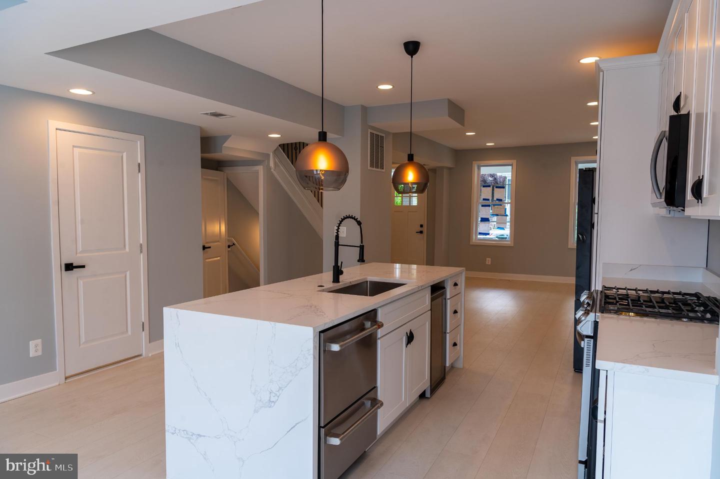 706 NW LONGFELLOW ST NW, WASHINGTON, District Of Columbia 20011, 4 Bedrooms Bedrooms, 8 Rooms Rooms,3 BathroomsBathrooms,Residential,For sale,706 NW LONGFELLOW ST NW,DCDC2240180 MLS # DCDC2240180