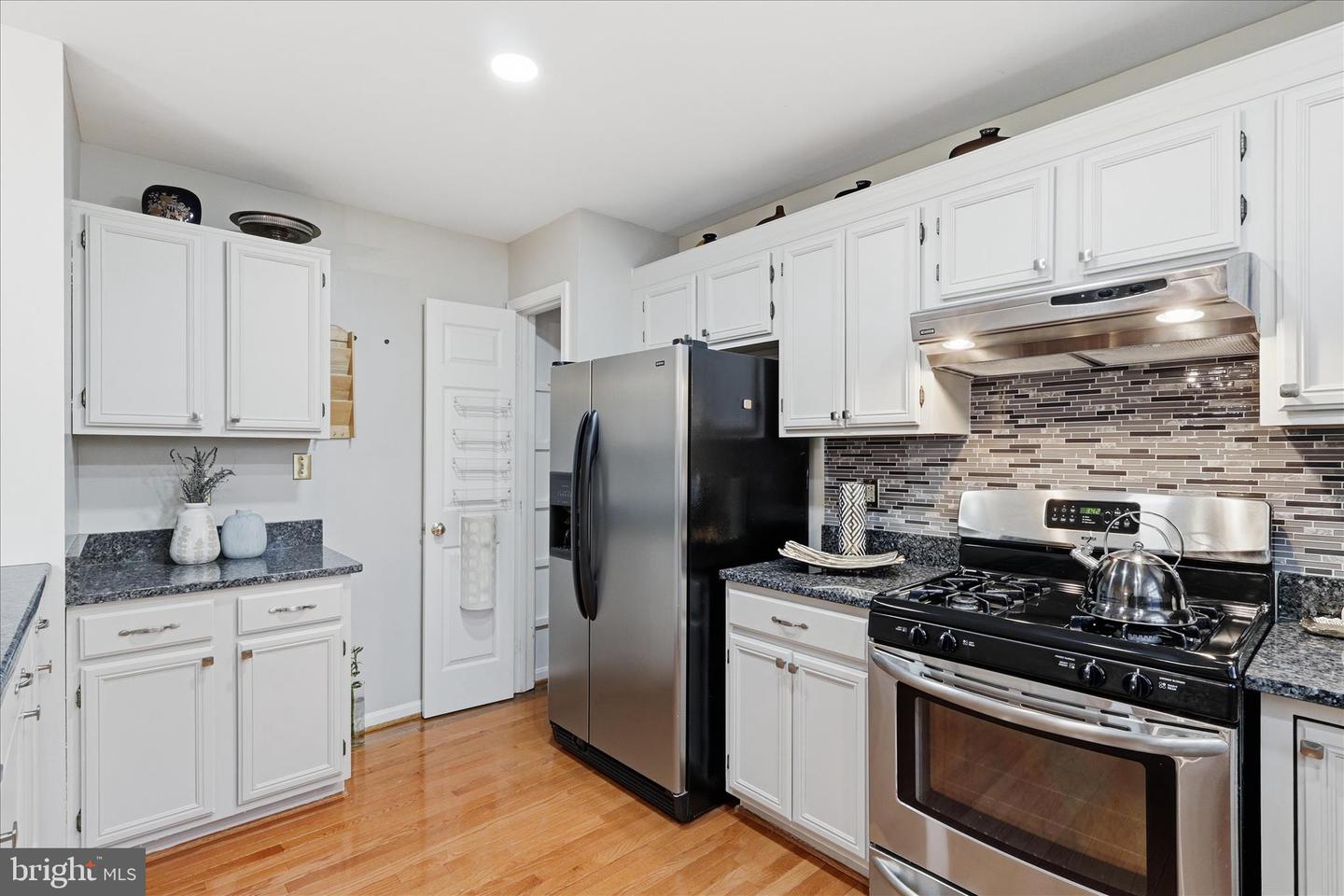 5820 WATERMARK CIR, CENTREVILLE, Virginia 20120, 3 Bedrooms Bedrooms, ,3 BathroomsBathrooms,Residential,For sale,5820 WATERMARK CIR,VAFX2284950 MLS # VAFX2284950