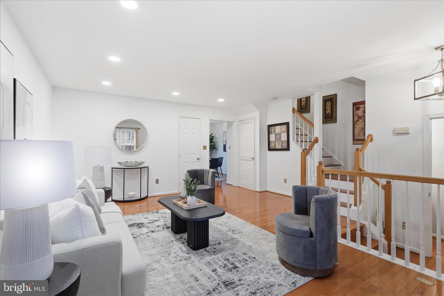 5820 WATERMARK CIR, CENTREVILLE, Virginia 20120, 3 Bedrooms Bedrooms, ,3 BathroomsBathrooms,Residential,For sale,5820 WATERMARK CIR,VAFX2284950 MLS # VAFX2284950