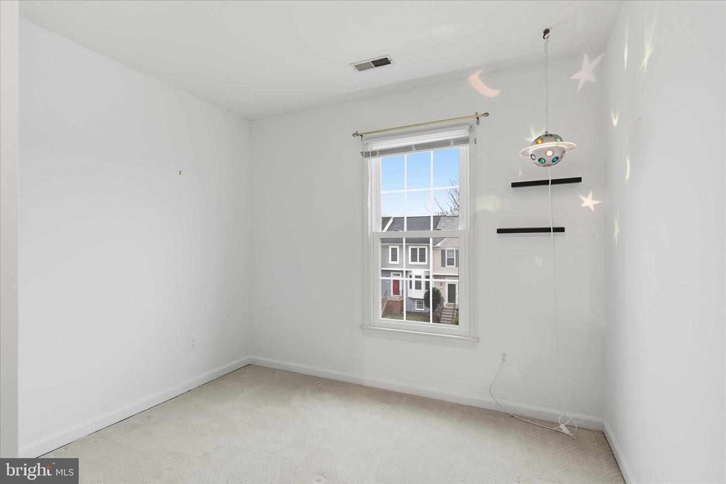 5820 WATERMARK CIR, CENTREVILLE, Virginia 20120, 3 Bedrooms Bedrooms, ,3 BathroomsBathrooms,Residential,For sale,5820 WATERMARK CIR,VAFX2284950 MLS # VAFX2284950