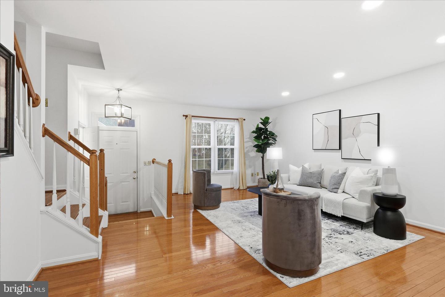 5820 WATERMARK CIR, CENTREVILLE, Virginia 20120, 3 Bedrooms Bedrooms, ,3 BathroomsBathrooms,Residential,For sale,5820 WATERMARK CIR,VAFX2284950 MLS # VAFX2284950