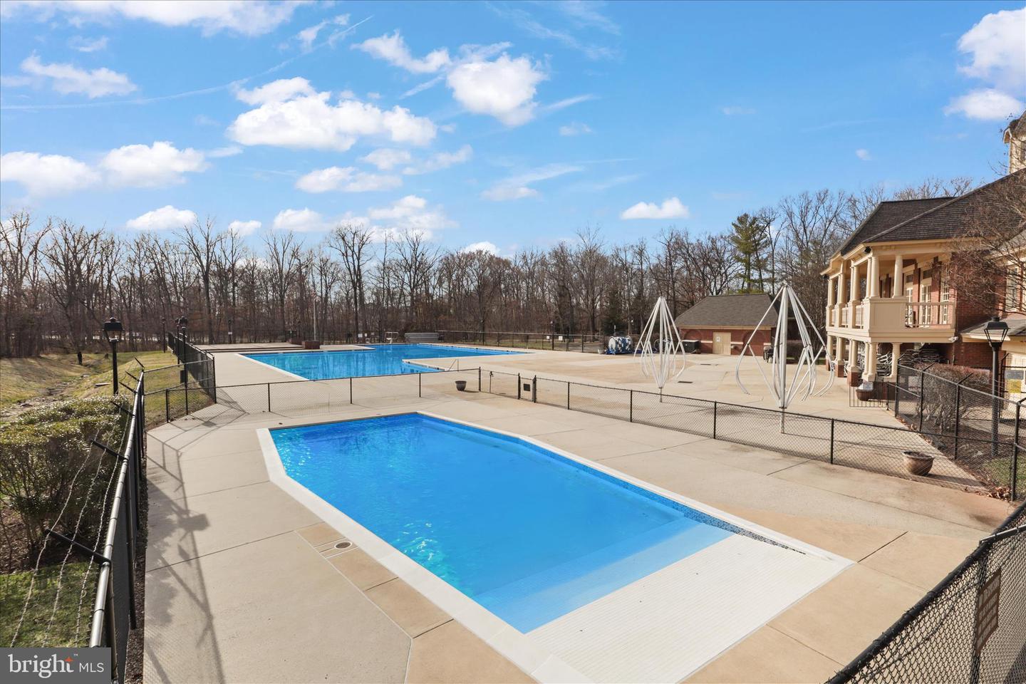 5820 WATERMARK CIR, CENTREVILLE, Virginia 20120, 3 Bedrooms Bedrooms, ,3 BathroomsBathrooms,Residential,For sale,5820 WATERMARK CIR,VAFX2284950 MLS # VAFX2284950