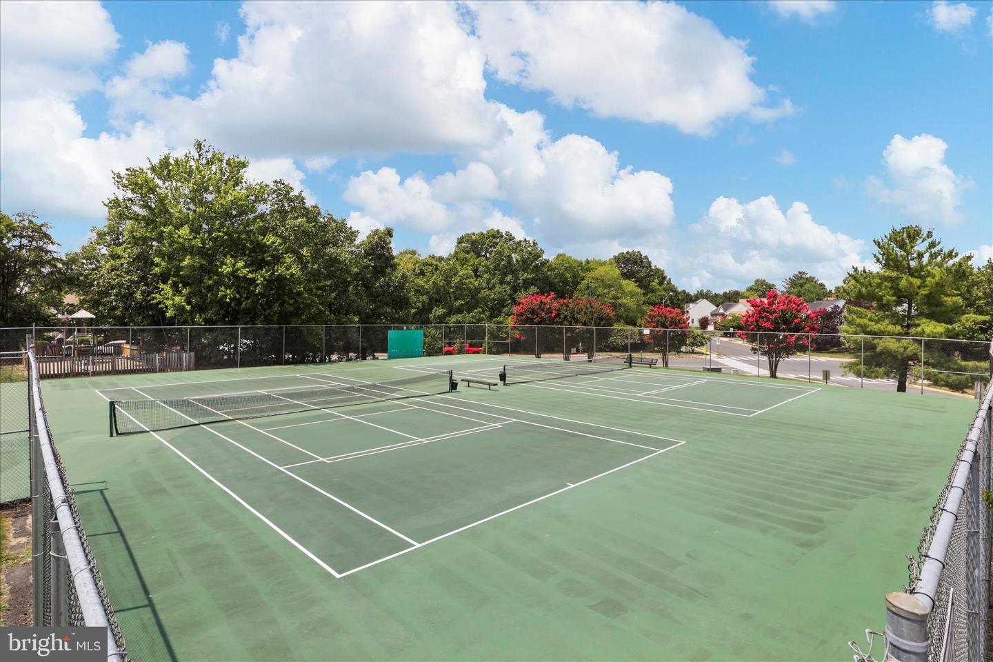 5820 WATERMARK CIR, CENTREVILLE, Virginia 20120, 3 Bedrooms Bedrooms, ,3 BathroomsBathrooms,Residential,For sale,5820 WATERMARK CIR,VAFX2284950 MLS # VAFX2284950