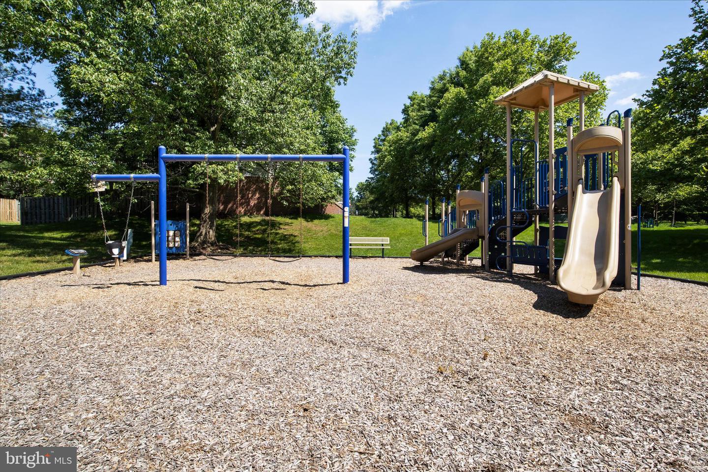 5820 WATERMARK CIR, CENTREVILLE, Virginia 20120, 3 Bedrooms Bedrooms, ,3 BathroomsBathrooms,Residential,For sale,5820 WATERMARK CIR,VAFX2284950 MLS # VAFX2284950