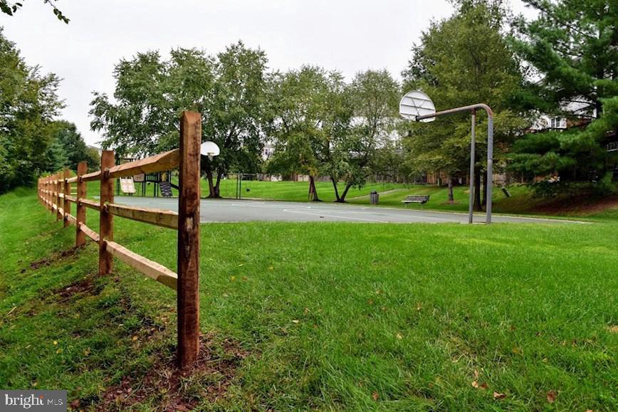 5820 WATERMARK CIR, CENTREVILLE, Virginia 20120, 3 Bedrooms Bedrooms, ,3 BathroomsBathrooms,Residential,For sale,5820 WATERMARK CIR,VAFX2284950 MLS # VAFX2284950