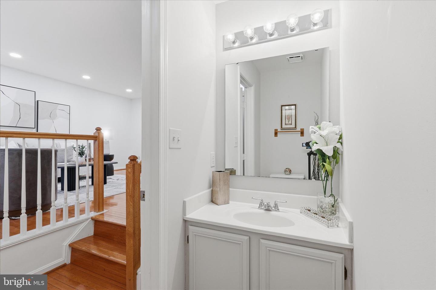 5820 WATERMARK CIR, CENTREVILLE, Virginia 20120, 3 Bedrooms Bedrooms, ,3 BathroomsBathrooms,Residential,For sale,5820 WATERMARK CIR,VAFX2284950 MLS # VAFX2284950