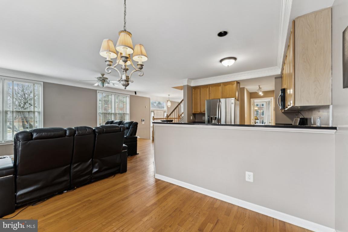 6251 WINDHAM HILL RUN, ALEXANDRIA, Virginia 22315, 3 Bedrooms Bedrooms, ,3 BathroomsBathrooms,Residential,For sale,6251 WINDHAM HILL RUN,VAFX2285366 MLS # VAFX2285366