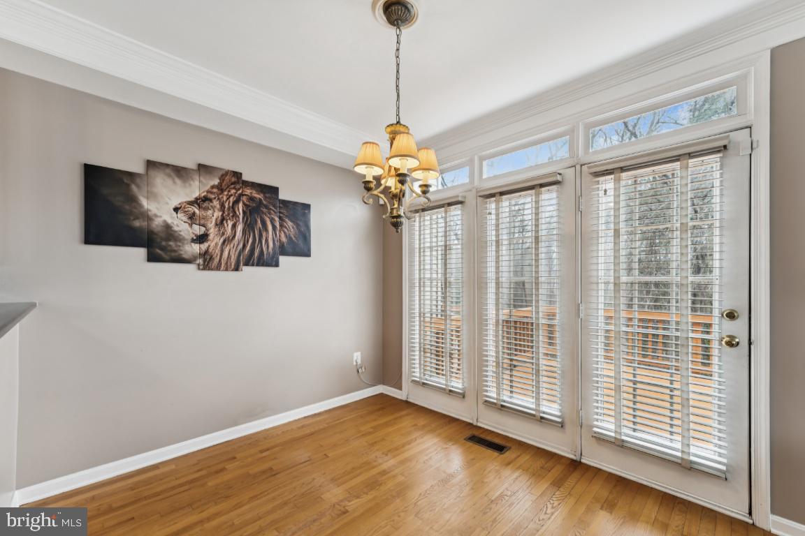 6251 WINDHAM HILL RUN, ALEXANDRIA, Virginia 22315, 3 Bedrooms Bedrooms, ,3 BathroomsBathrooms,Residential,For sale,6251 WINDHAM HILL RUN,VAFX2285366 MLS # VAFX2285366