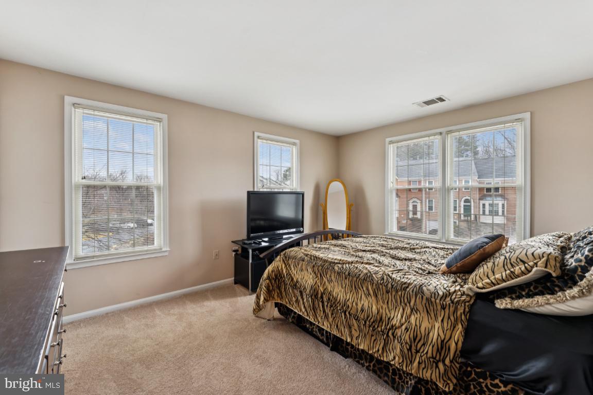 6251 WINDHAM HILL RUN, ALEXANDRIA, Virginia 22315, 3 Bedrooms Bedrooms, ,3 BathroomsBathrooms,Residential,For sale,6251 WINDHAM HILL RUN,VAFX2285366 MLS # VAFX2285366