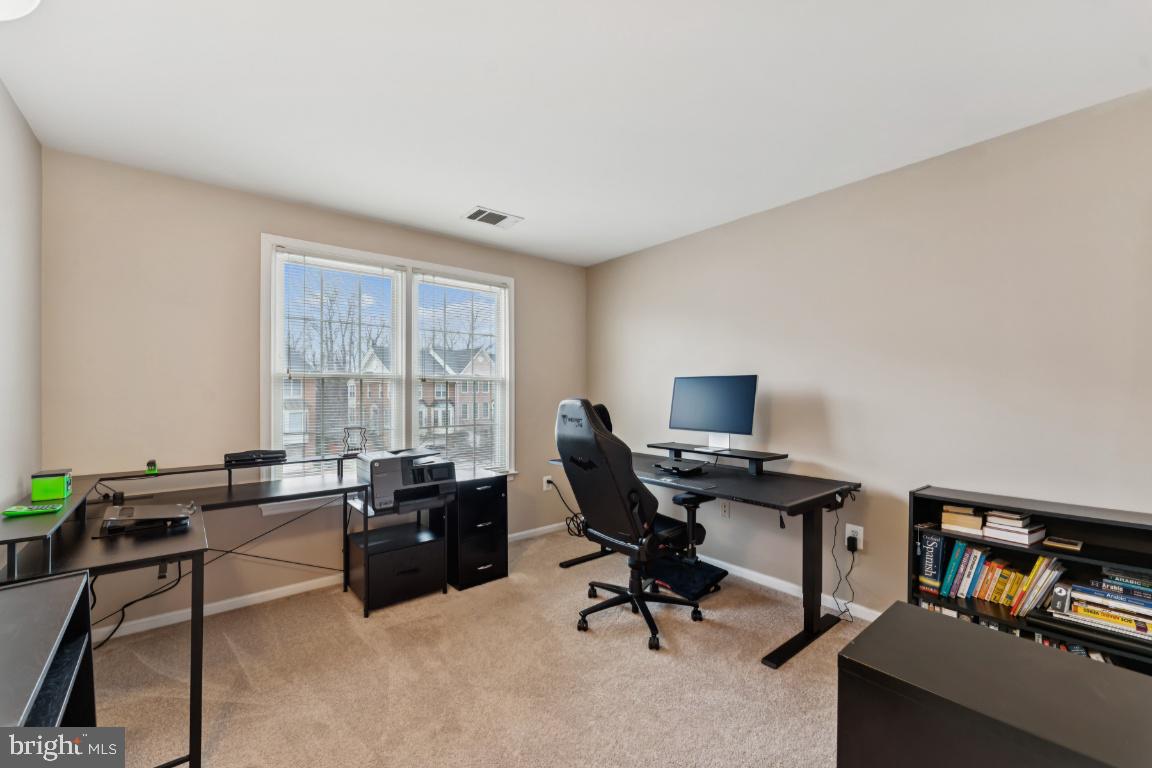 6251 WINDHAM HILL RUN, ALEXANDRIA, Virginia 22315, 3 Bedrooms Bedrooms, ,3 BathroomsBathrooms,Residential,For sale,6251 WINDHAM HILL RUN,VAFX2285366 MLS # VAFX2285366