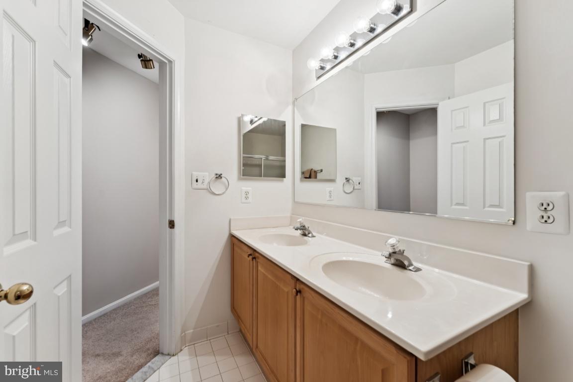 6251 WINDHAM HILL RUN, ALEXANDRIA, Virginia 22315, 3 Bedrooms Bedrooms, ,3 BathroomsBathrooms,Residential,For sale,6251 WINDHAM HILL RUN,VAFX2285366 MLS # VAFX2285366