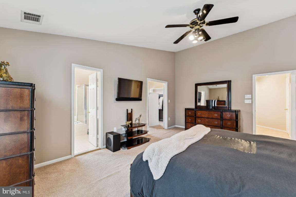 6251 WINDHAM HILL RUN, ALEXANDRIA, Virginia 22315, 3 Bedrooms Bedrooms, ,3 BathroomsBathrooms,Residential,For sale,6251 WINDHAM HILL RUN,VAFX2285366 MLS # VAFX2285366