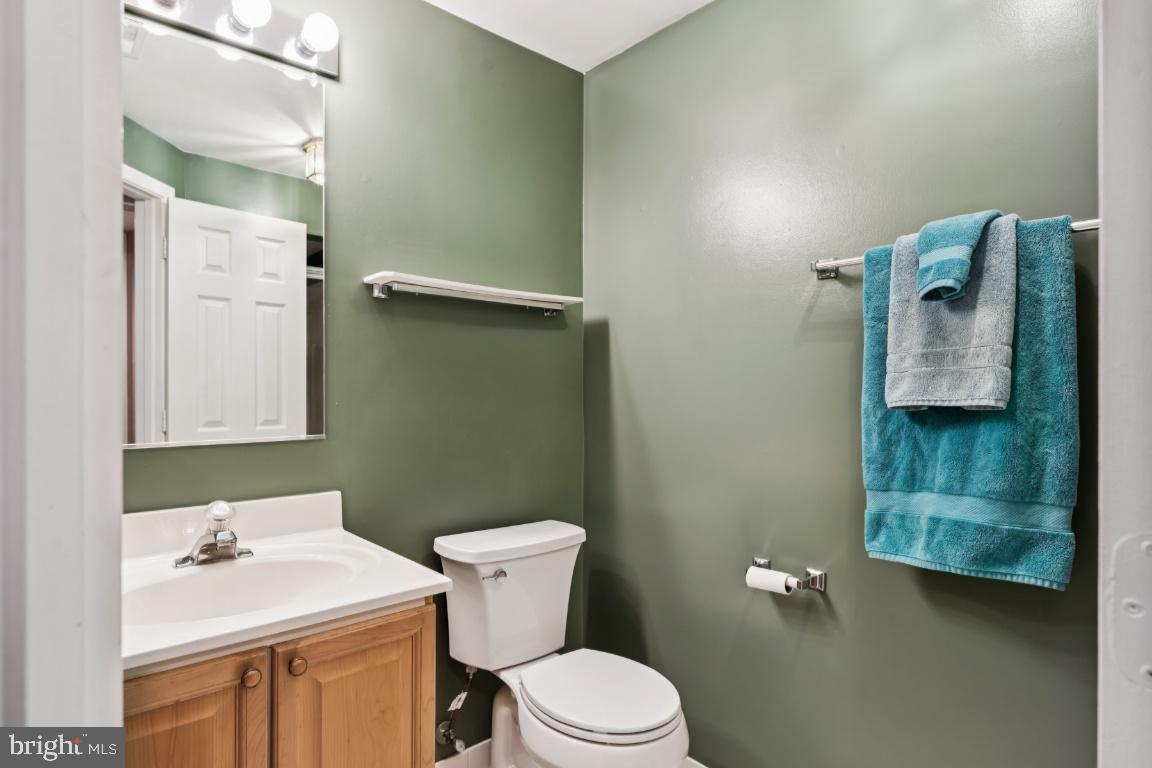 6251 WINDHAM HILL RUN, ALEXANDRIA, Virginia 22315, 3 Bedrooms Bedrooms, ,3 BathroomsBathrooms,Residential,For sale,6251 WINDHAM HILL RUN,VAFX2285366 MLS # VAFX2285366