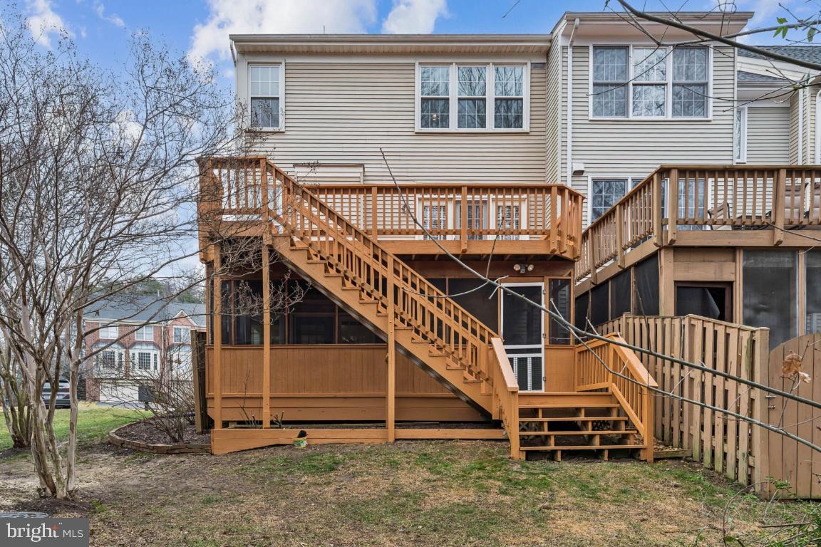 6251 WINDHAM HILL RUN, ALEXANDRIA, Virginia 22315, 3 Bedrooms Bedrooms, ,3 BathroomsBathrooms,Residential,For sale,6251 WINDHAM HILL RUN,VAFX2285366 MLS # VAFX2285366