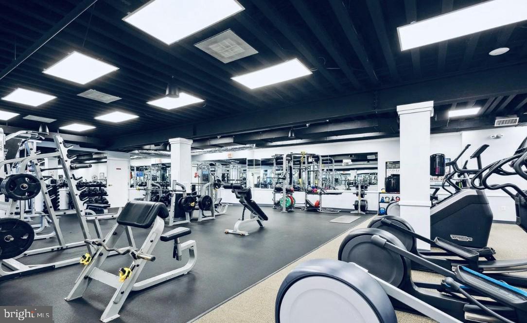 6251 WINDHAM HILL RUN, ALEXANDRIA, Virginia 22315, 3 Bedrooms Bedrooms, ,3 BathroomsBathrooms,Residential,For sale,6251 WINDHAM HILL RUN,VAFX2285366 MLS # VAFX2285366