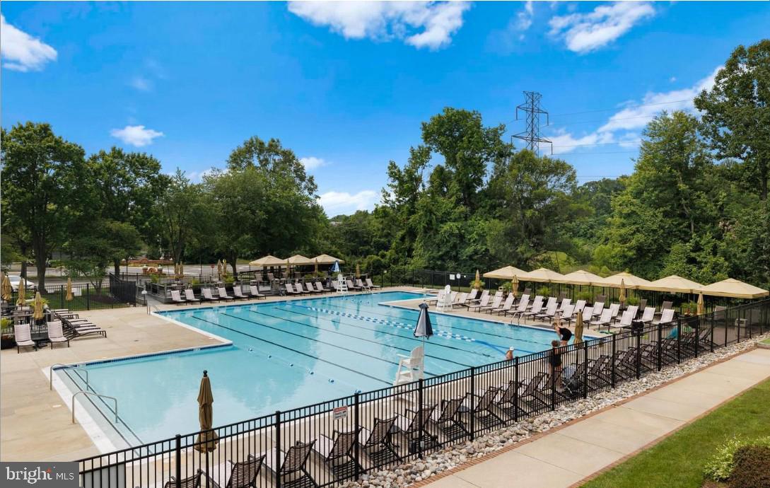 6251 WINDHAM HILL RUN, ALEXANDRIA, Virginia 22315, 3 Bedrooms Bedrooms, ,3 BathroomsBathrooms,Residential,For sale,6251 WINDHAM HILL RUN,VAFX2285366 MLS # VAFX2285366