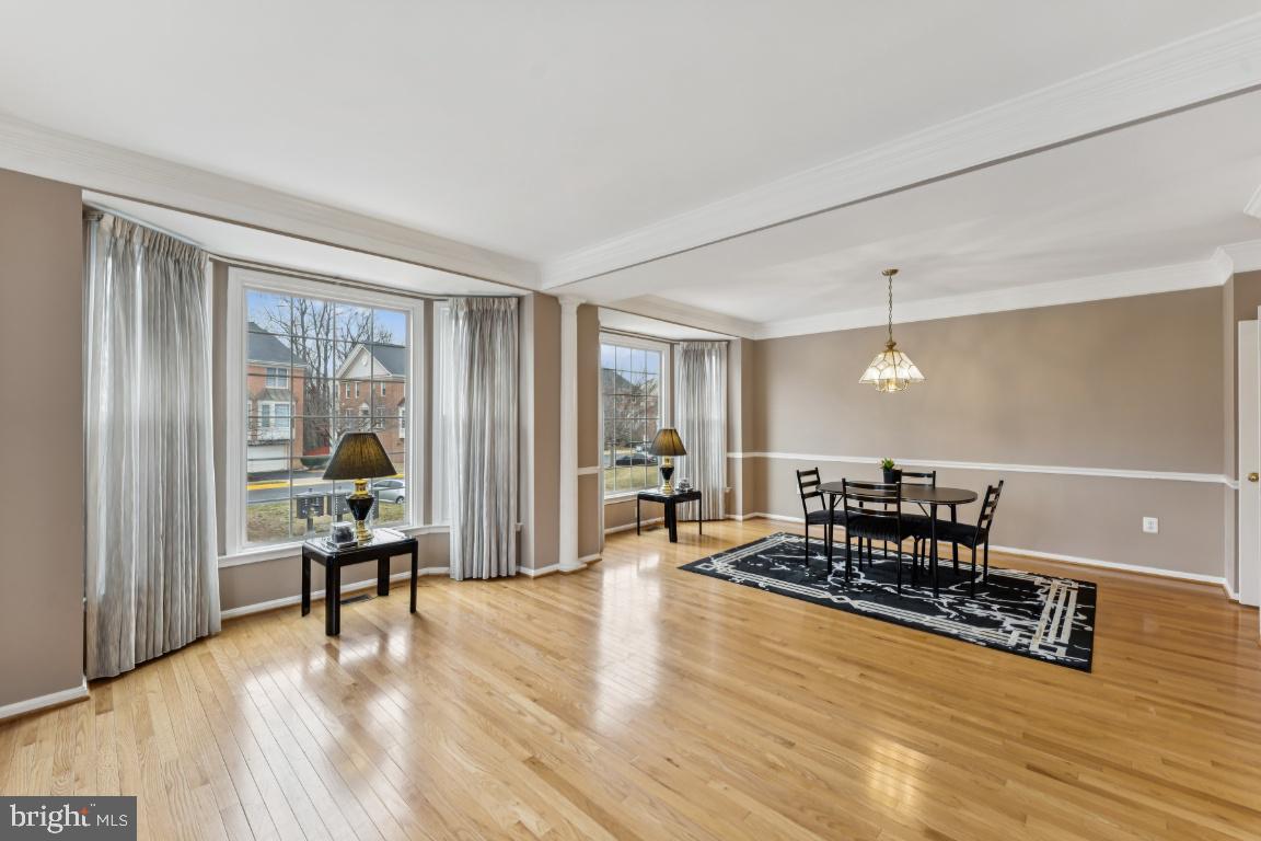 6251 WINDHAM HILL RUN, ALEXANDRIA, Virginia 22315, 3 Bedrooms Bedrooms, ,3 BathroomsBathrooms,Residential,For sale,6251 WINDHAM HILL RUN,VAFX2285366 MLS # VAFX2285366