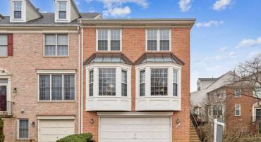 6251 WINDHAM HILL RUN, ALEXANDRIA, Virginia 22315, 3 Bedrooms Bedrooms, ,3 BathroomsBathrooms,Residential,For sale,6251 WINDHAM HILL RUN,VAFX2285366 MLS # VAFX2285366