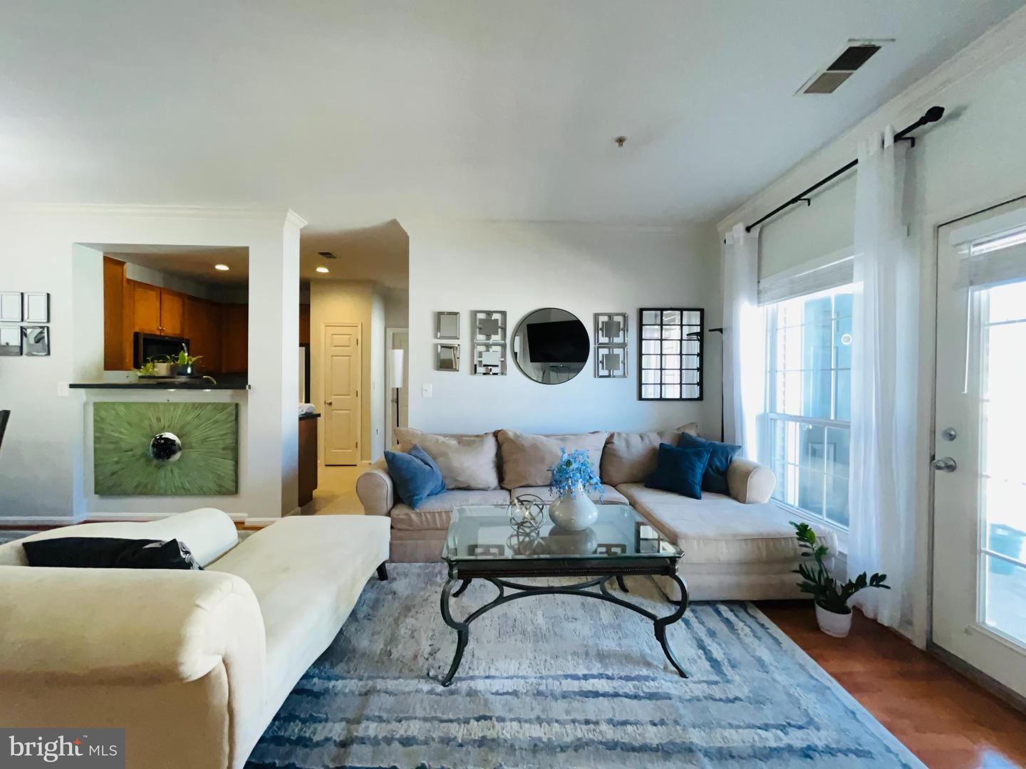 4860 EISENHOWER AVE #484, ALEXANDRIA, Virginia 22304, 2 Bedrooms Bedrooms, 4 Rooms Rooms,2 BathroomsBathrooms,Residential,For sale,4860 EISENHOWER AVE #484,VAAX2053124 MLS # VAAX2053124