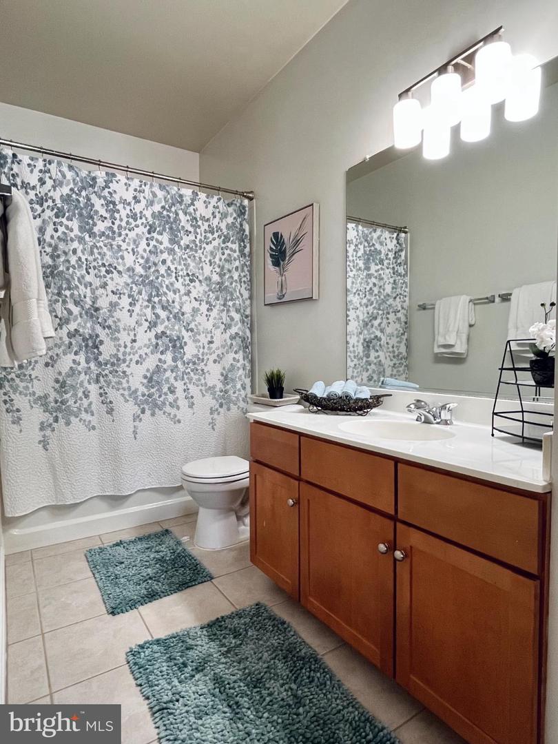 4860 EISENHOWER AVE #484, ALEXANDRIA, Virginia 22304, 2 Bedrooms Bedrooms, 4 Rooms Rooms,2 BathroomsBathrooms,Residential,For sale,4860 EISENHOWER AVE #484,VAAX2053124 MLS # VAAX2053124