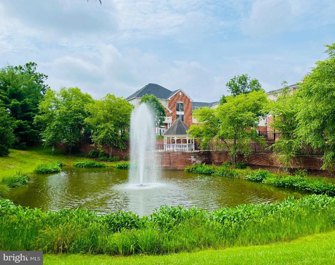 4860 EISENHOWER AVE #484, ALEXANDRIA, Virginia 22304, 2 Bedrooms Bedrooms, 4 Rooms Rooms,2 BathroomsBathrooms,Residential,For sale,4860 EISENHOWER AVE #484,VAAX2053124 MLS # VAAX2053124