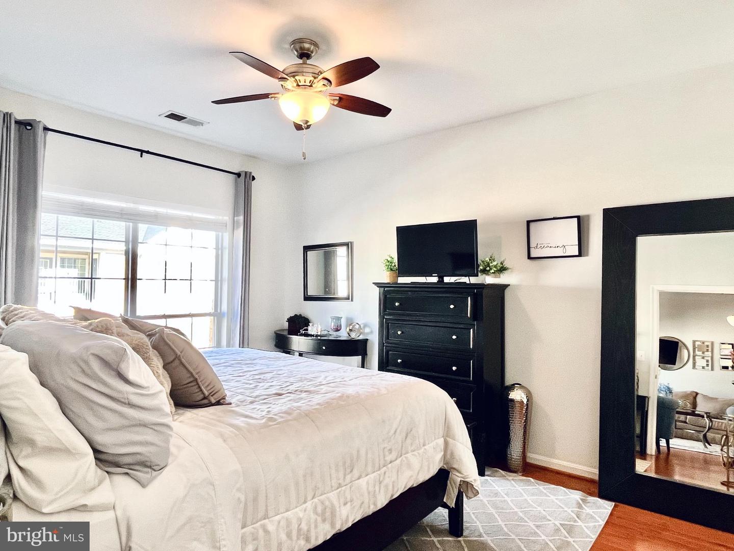 4860 EISENHOWER AVE #484, ALEXANDRIA, Virginia 22304, 2 Bedrooms Bedrooms, 4 Rooms Rooms,2 BathroomsBathrooms,Residential,For sale,4860 EISENHOWER AVE #484,VAAX2053124 MLS # VAAX2053124