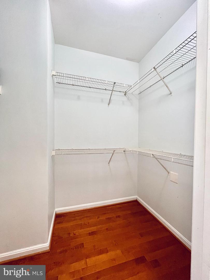 4860 EISENHOWER AVE #484, ALEXANDRIA, Virginia 22304, 2 Bedrooms Bedrooms, 4 Rooms Rooms,2 BathroomsBathrooms,Residential,For sale,4860 EISENHOWER AVE #484,VAAX2053124 MLS # VAAX2053124