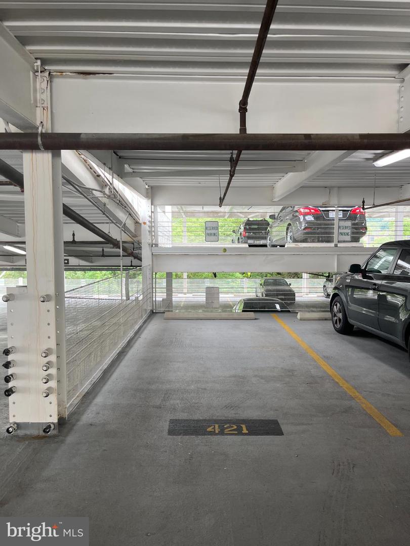 4860 EISENHOWER AVE #484, ALEXANDRIA, Virginia 22304, 2 Bedrooms Bedrooms, 4 Rooms Rooms,2 BathroomsBathrooms,Residential,For sale,4860 EISENHOWER AVE #484,VAAX2053124 MLS # VAAX2053124