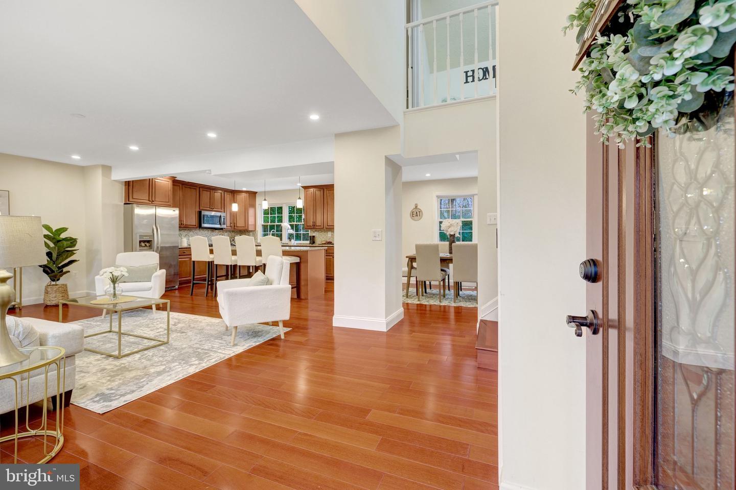 1827 POST OAK TRL, RESTON, Virginia 20191, 5 Bedrooms Bedrooms, ,3 BathroomsBathrooms,Residential,For sale,1827 POST OAK TRL,VAFX2285670 MLS # VAFX2285670