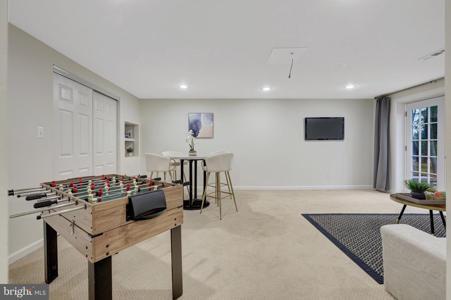 1827 POST OAK TRL, RESTON, Virginia 20191, 5 Bedrooms Bedrooms, ,3 BathroomsBathrooms,Residential,For sale,1827 POST OAK TRL,VAFX2285670 MLS # VAFX2285670