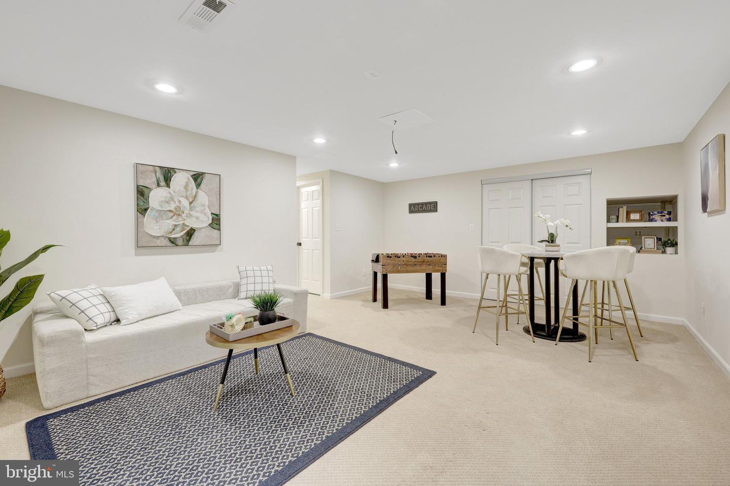 1827 POST OAK TRL, RESTON, Virginia 20191, 5 Bedrooms Bedrooms, ,3 BathroomsBathrooms,Residential,For sale,1827 POST OAK TRL,VAFX2285670 MLS # VAFX2285670