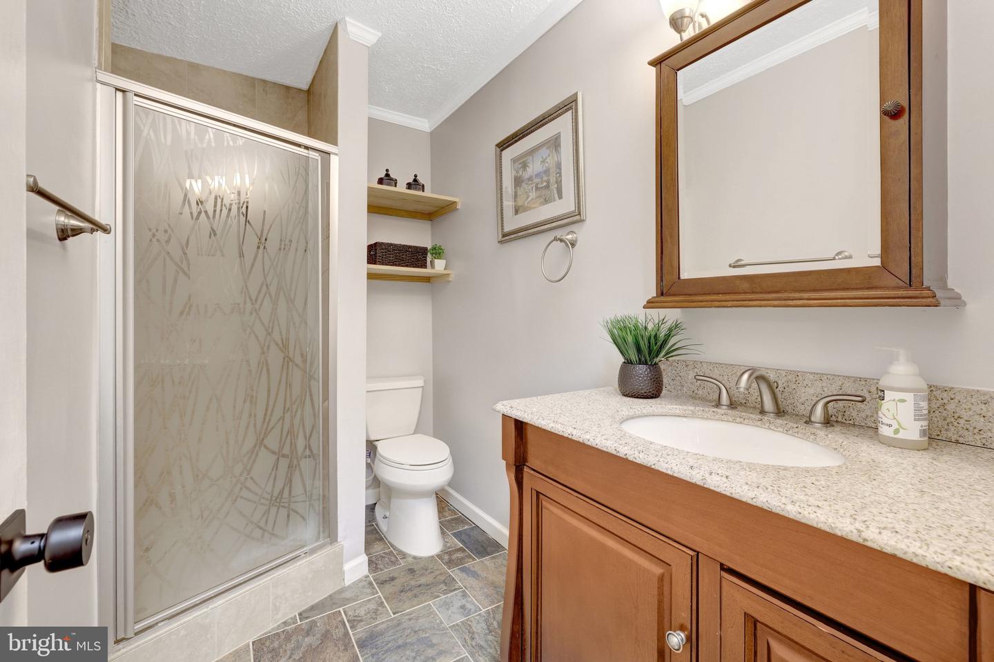 1827 POST OAK TRL, RESTON, Virginia 20191, 5 Bedrooms Bedrooms, ,3 BathroomsBathrooms,Residential,For sale,1827 POST OAK TRL,VAFX2285670 MLS # VAFX2285670