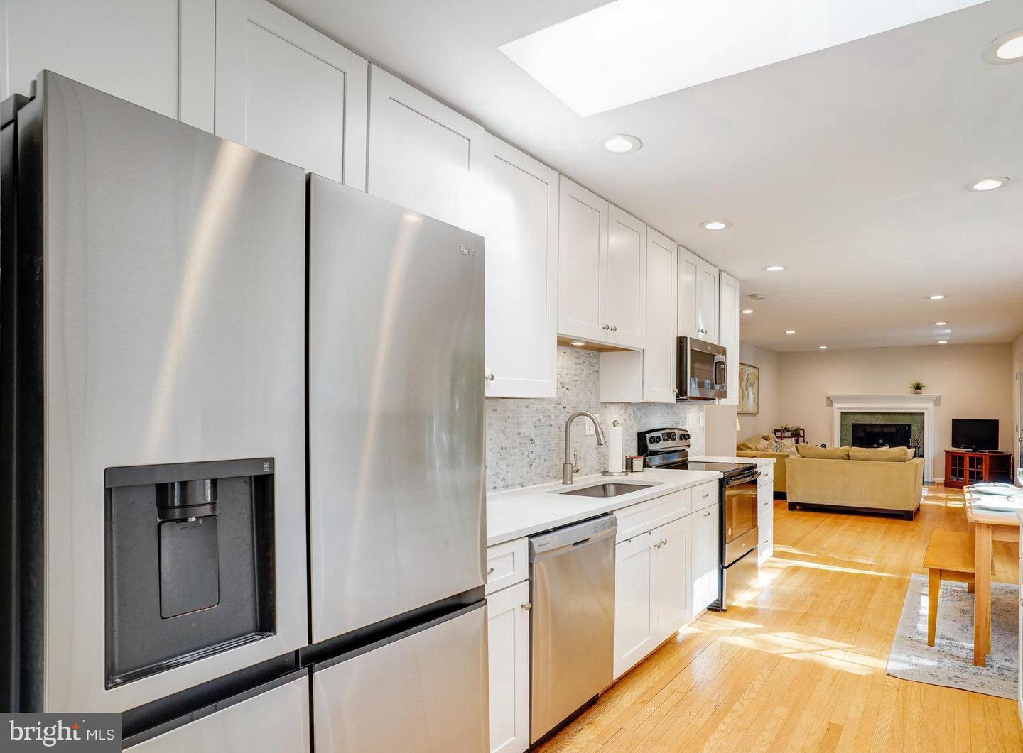 3300 PRINCE WILLIAM DR, FAIRFAX, Virginia 22031, 4 Bedrooms Bedrooms, ,2 BathroomsBathrooms,Residential,For sale,3300 PRINCE WILLIAM DR,VAFX2285674 MLS # VAFX2285674