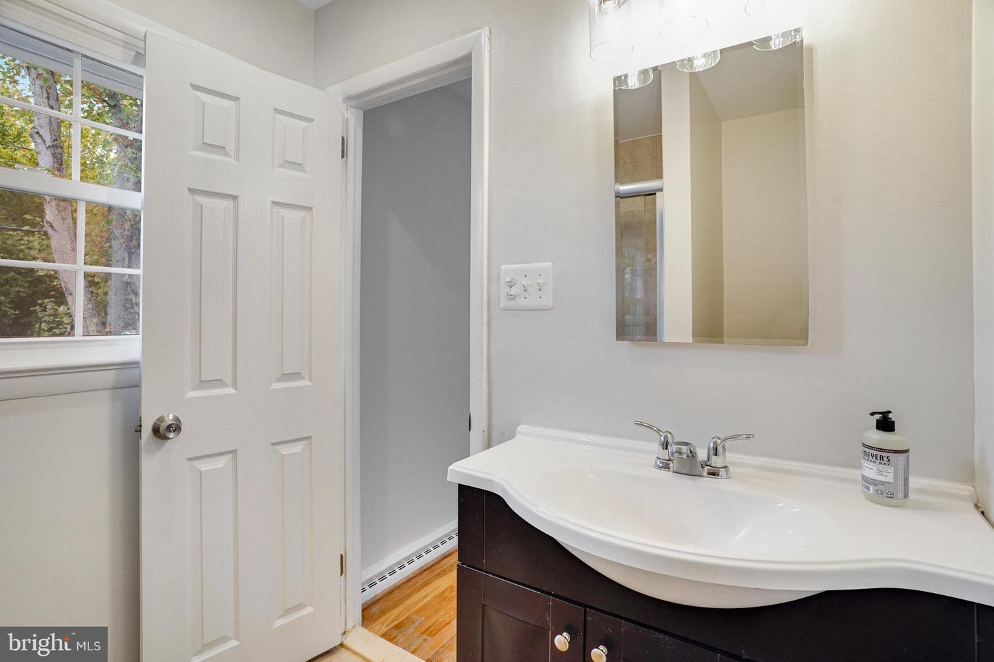 3300 PRINCE WILLIAM DR, FAIRFAX, Virginia 22031, 4 Bedrooms Bedrooms, ,2 BathroomsBathrooms,Residential,For sale,3300 PRINCE WILLIAM DR,VAFX2285674 MLS # VAFX2285674