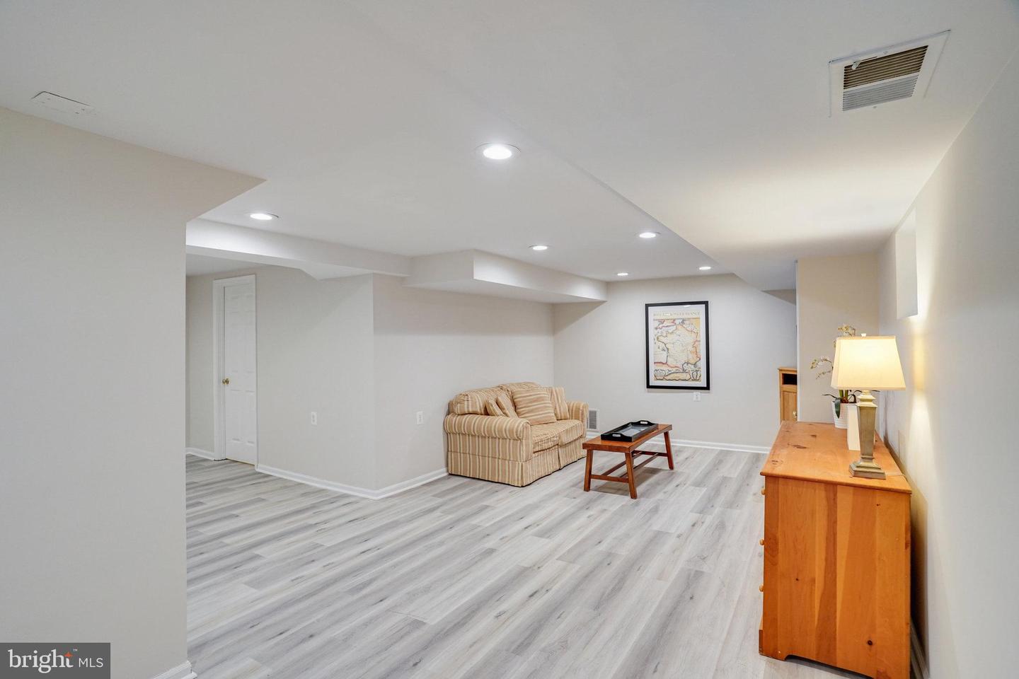 3300 PRINCE WILLIAM DR, FAIRFAX, Virginia 22031, 4 Bedrooms Bedrooms, ,2 BathroomsBathrooms,Residential,For sale,3300 PRINCE WILLIAM DR,VAFX2285674 MLS # VAFX2285674