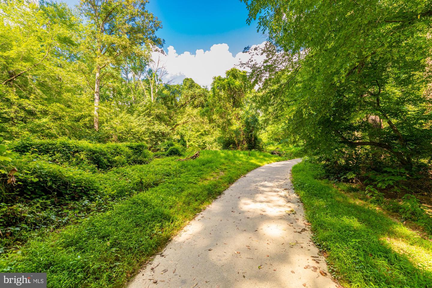 3300 PRINCE WILLIAM DR, FAIRFAX, Virginia 22031, 4 Bedrooms Bedrooms, ,2 BathroomsBathrooms,Residential,For sale,3300 PRINCE WILLIAM DR,VAFX2285674 MLS # VAFX2285674