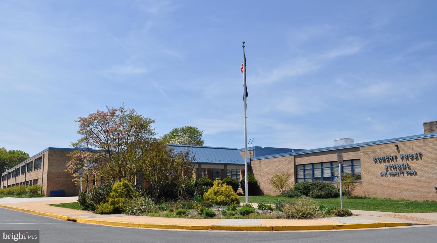 3300 PRINCE WILLIAM DR, FAIRFAX, Virginia 22031, 4 Bedrooms Bedrooms, ,2 BathroomsBathrooms,Residential,For sale,3300 PRINCE WILLIAM DR,VAFX2285674 MLS # VAFX2285674