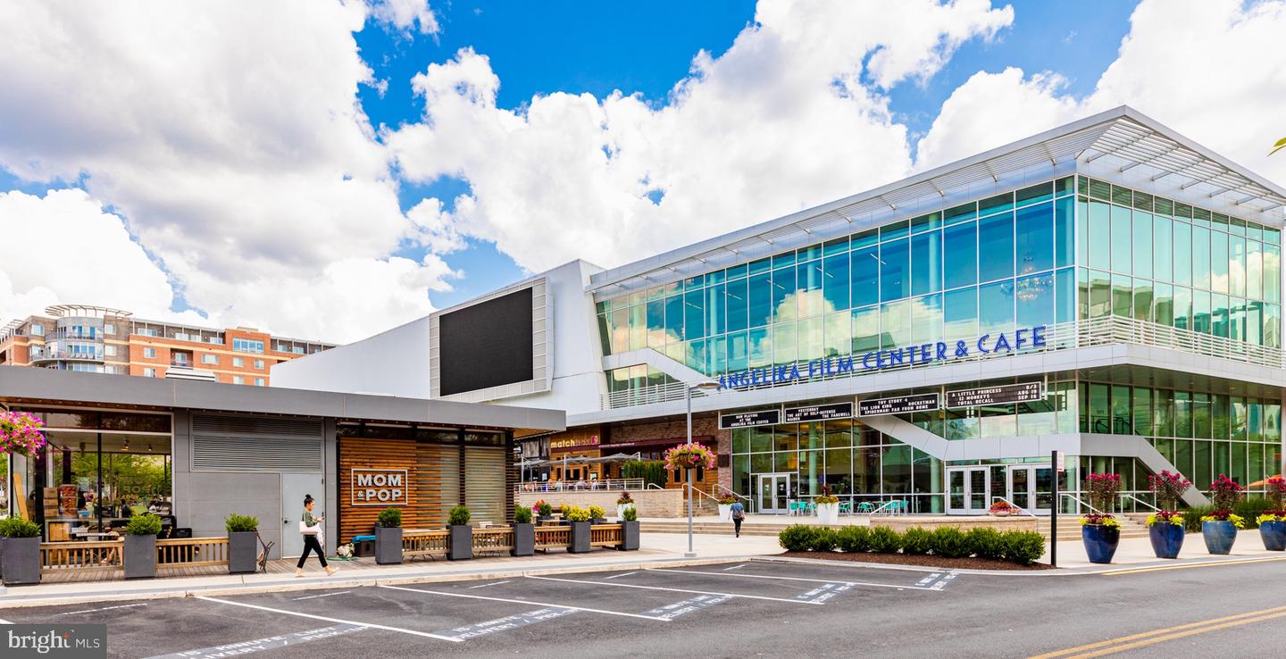 3300 PRINCE WILLIAM DR, FAIRFAX, Virginia 22031, 4 Bedrooms Bedrooms, ,2 BathroomsBathrooms,Residential,For sale,3300 PRINCE WILLIAM DR,VAFX2285674 MLS # VAFX2285674