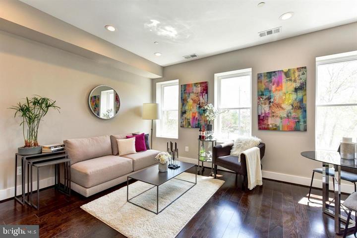 1453 GIRARD ST NW #3, WASHINGTON, District Of Columbia 20009, 2 Bedrooms Bedrooms, ,2 BathroomsBathrooms,Residential,For sale,1453 GIRARD ST NW #3,DCDC2241610 MLS # DCDC2241610