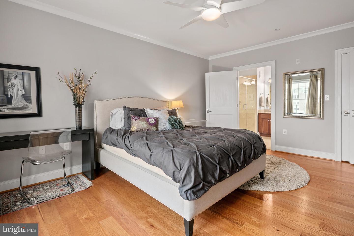 3131 9TH RD N #44, ARLINGTON, Virginia 22201, 2 Bedrooms Bedrooms, ,2 BathroomsBathrooms,Residential,For sale,3131 9TH RD N #44,VAAR2067820 MLS # VAAR2067820