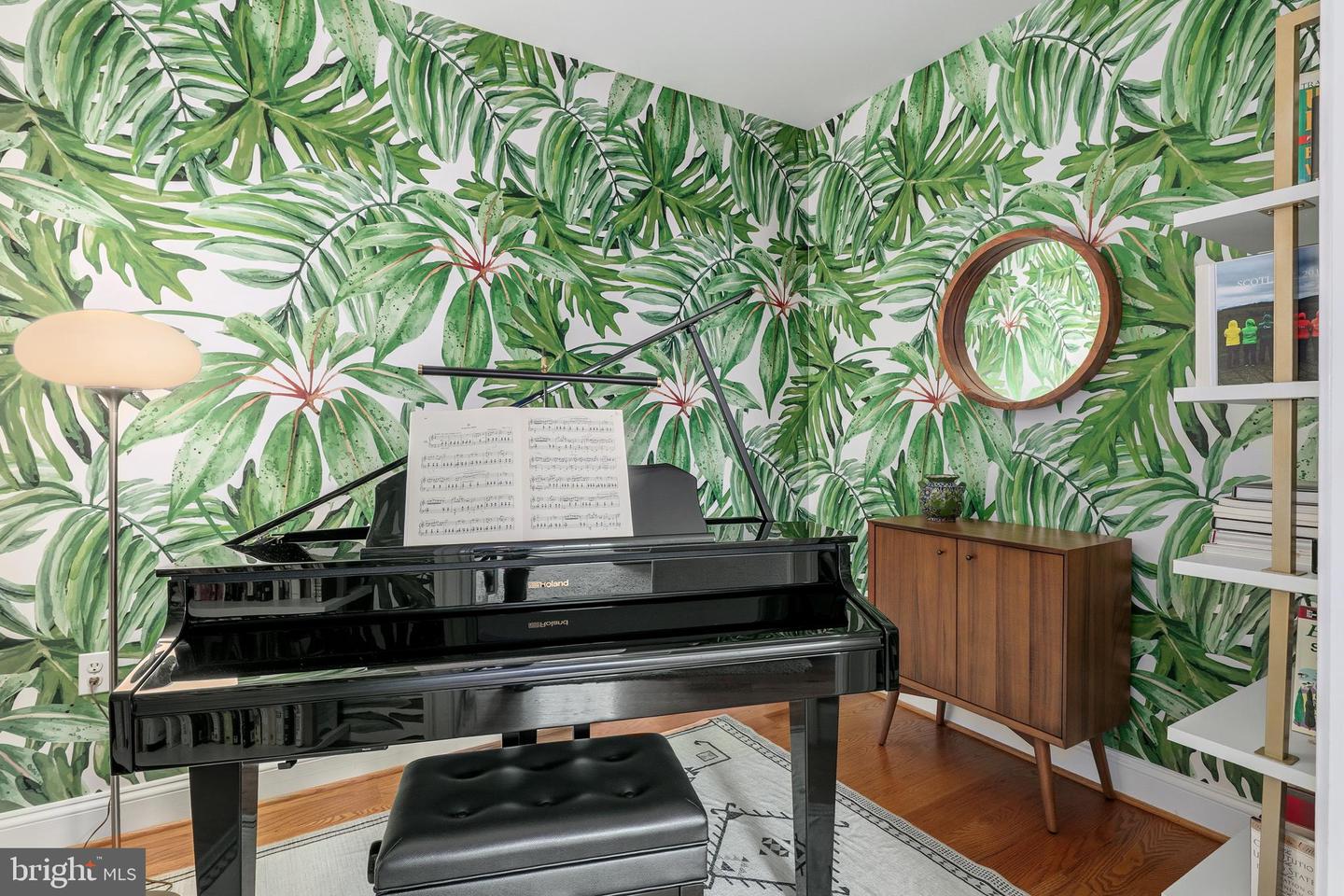 3131 9TH RD N #44, ARLINGTON, Virginia 22201, 2 Bedrooms Bedrooms, ,2 BathroomsBathrooms,Residential,For sale,3131 9TH RD N #44,VAAR2067820 MLS # VAAR2067820