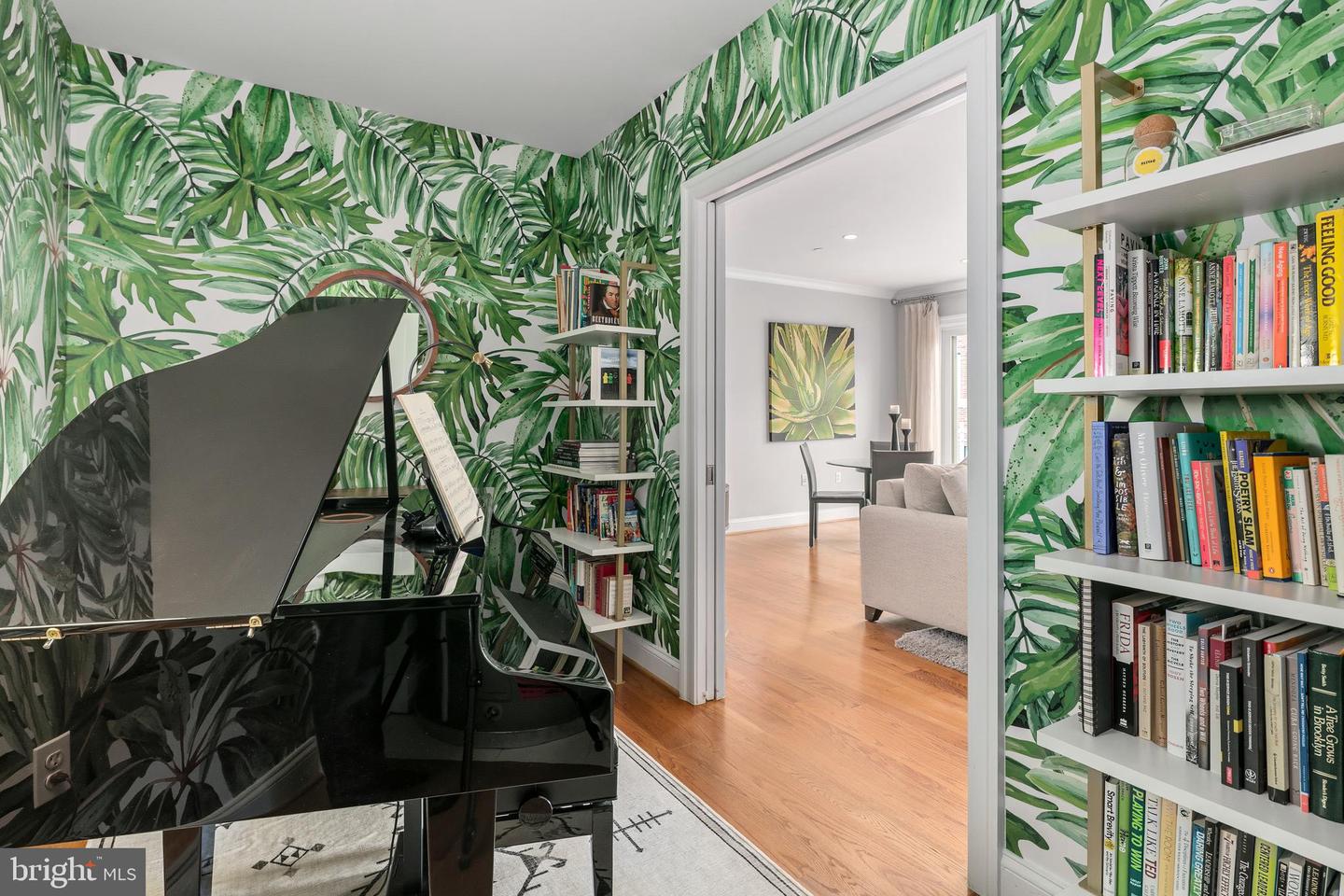 3131 9TH RD N #44, ARLINGTON, Virginia 22201, 2 Bedrooms Bedrooms, ,2 BathroomsBathrooms,Residential,For sale,3131 9TH RD N #44,VAAR2067820 MLS # VAAR2067820