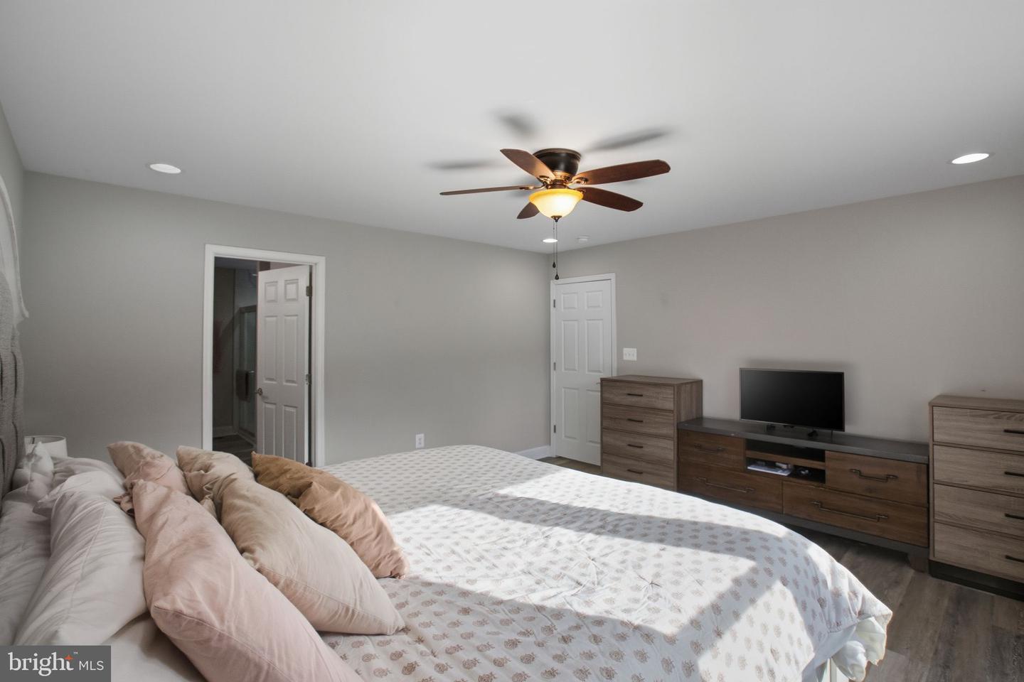 798 S GLEBE, MONTROSS, Virginia 22520, 3 Bedrooms Bedrooms, ,2 BathroomsBathrooms,Residential,For sale,798 S GLEBE,VAWE2010384 MLS # VAWE2010384