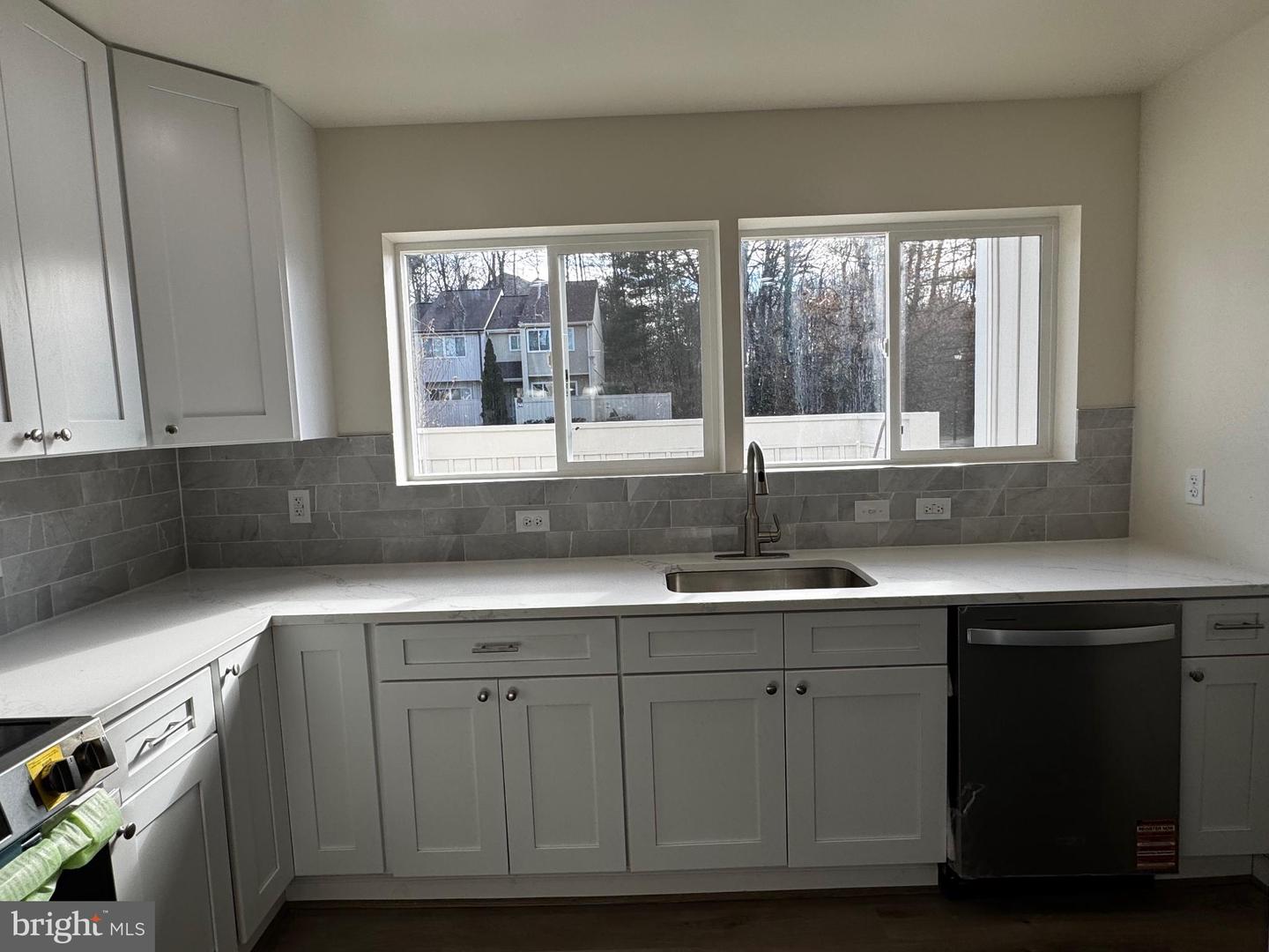 1920 OLD POST TER, WOODBRIDGE, Virginia 22191, 4 Bedrooms Bedrooms, 8 Rooms Rooms,3 BathroomsBathrooms,Residential,For sale,1920 OLD POST TER,VAPW2110796 MLS # VAPW2110796