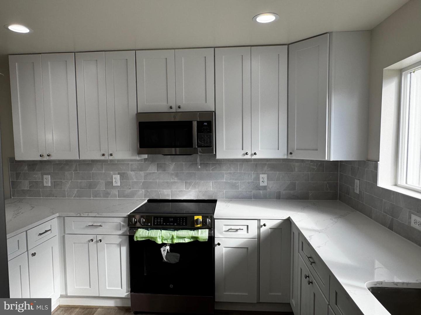 1920 OLD POST TER, WOODBRIDGE, Virginia 22191, 4 Bedrooms Bedrooms, 8 Rooms Rooms,3 BathroomsBathrooms,Residential,For sale,1920 OLD POST TER,VAPW2110796 MLS # VAPW2110796