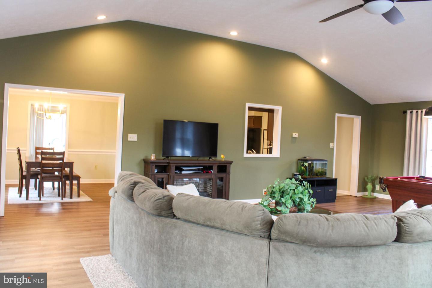 88 CECELIA ST, TOMS BROOK, Virginia 22660, 3 Bedrooms Bedrooms, ,2 BathroomsBathrooms,Residential,For sale,88 CECELIA ST,VASH2013410 MLS # VASH2013410