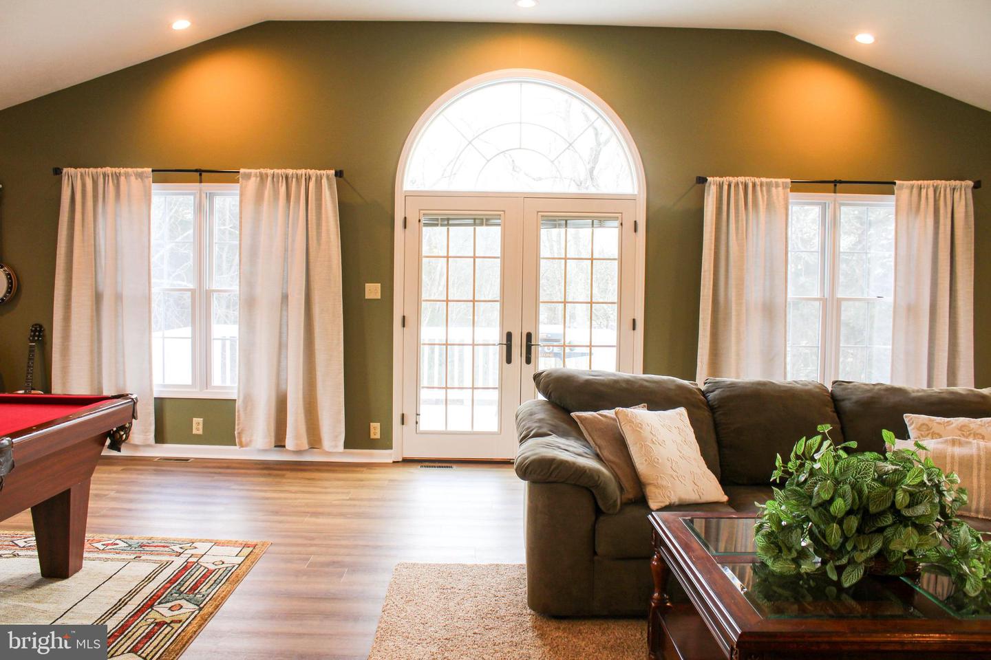 88 CECELIA ST, TOMS BROOK, Virginia 22660, 3 Bedrooms Bedrooms, ,2 BathroomsBathrooms,Residential,For sale,88 CECELIA ST,VASH2013410 MLS # VASH2013410